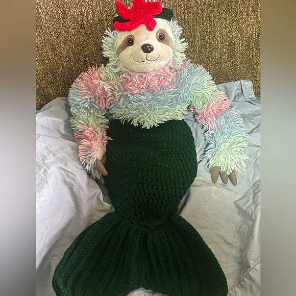 Handmade Crochet Newborn Prop Mermaid Tail Blanket and Starfish Headband - Picture 4 of 13